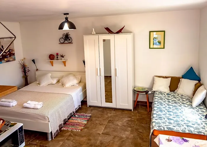 度假居 Little Garden House