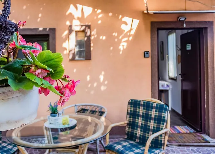 Holiday home Little Garden House *