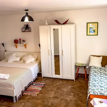 Дом отдыха Little Garden House