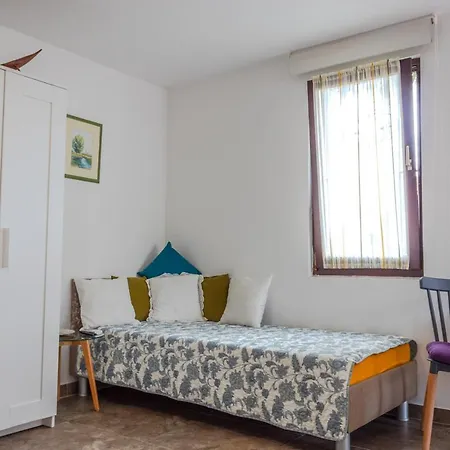 Little Garden House *